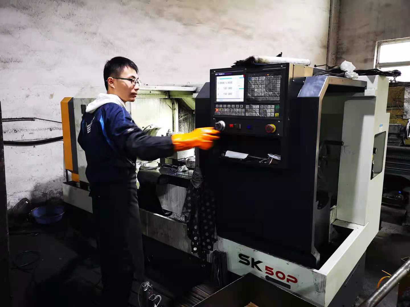 CNC turning equipment at the ZHIDA factory
